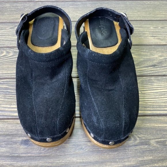 Simple Wooden Clogs - Picture 5 of 7